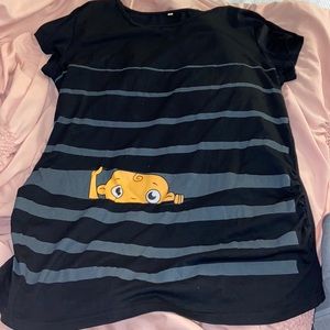 Pregnancy shirt, Black, Dark gray stripes with baby peeking out. Size: Large
